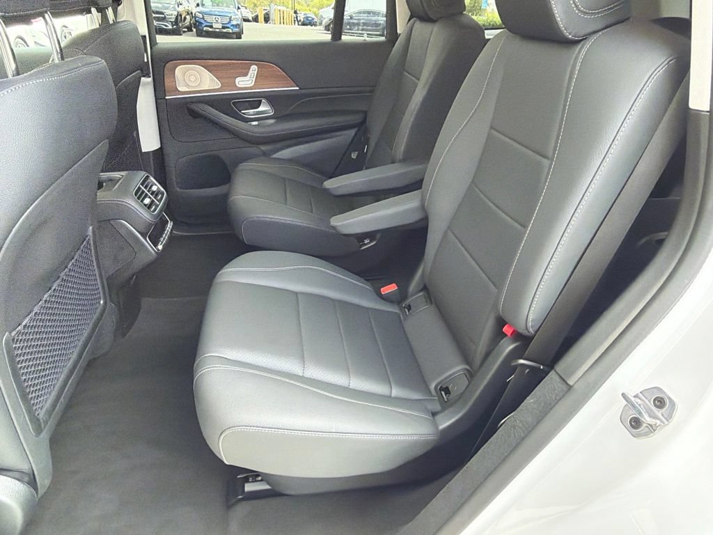 Certified 2026 Mercedes-Benz GLS 450 4MATIC image 35