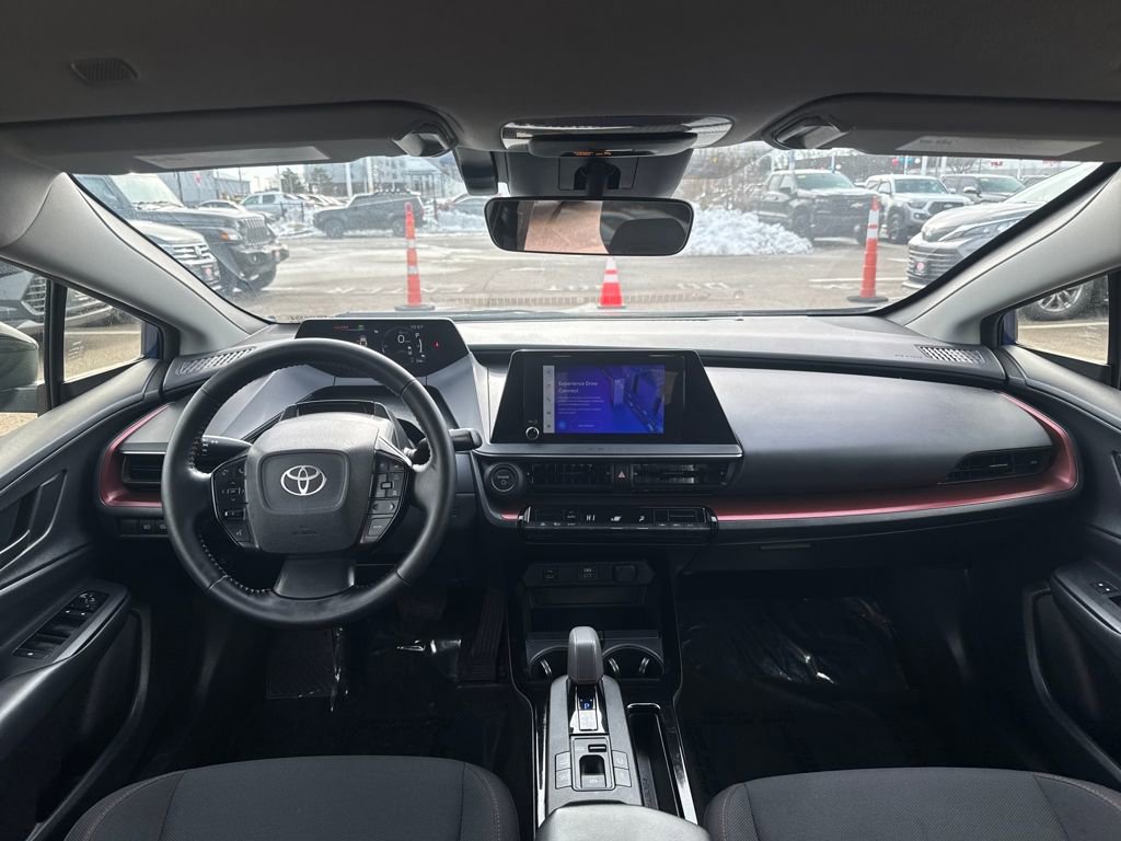 Used 2024 Toyota Prius Prime SE image 11
