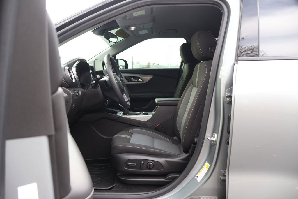 Certified 2024 Chevrolet Blazer LT image 32