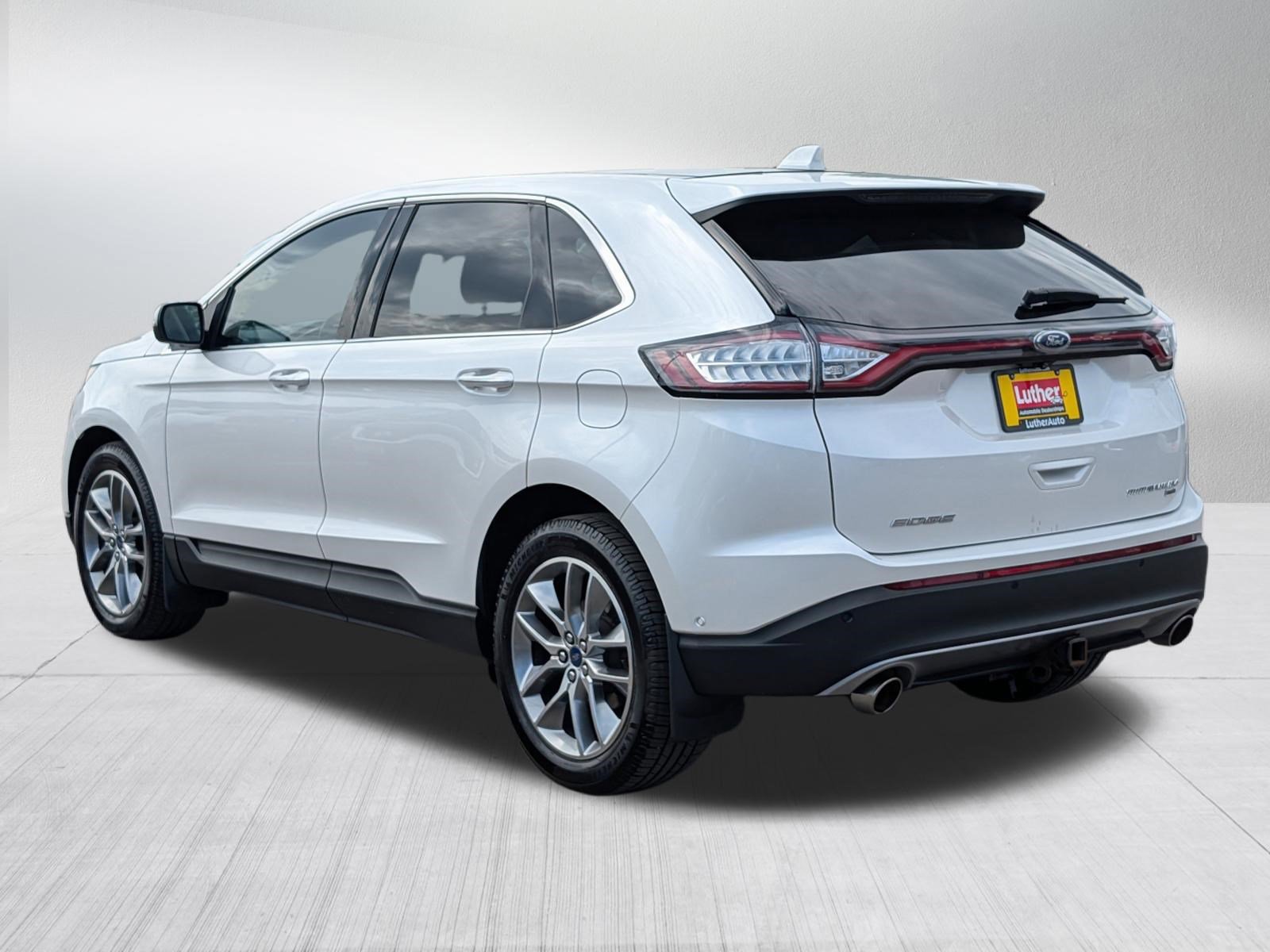 Used 2018 Ford Edge Titanium w/ Equipment Group 302A AWD/4WD image 5