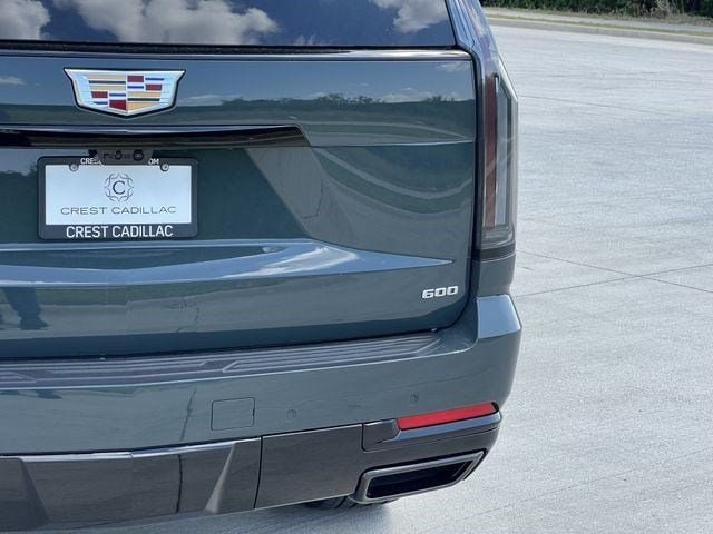 New 2026 Cadillac Escalade ESV Sport w/ Touring Package AWD/4WD image 8