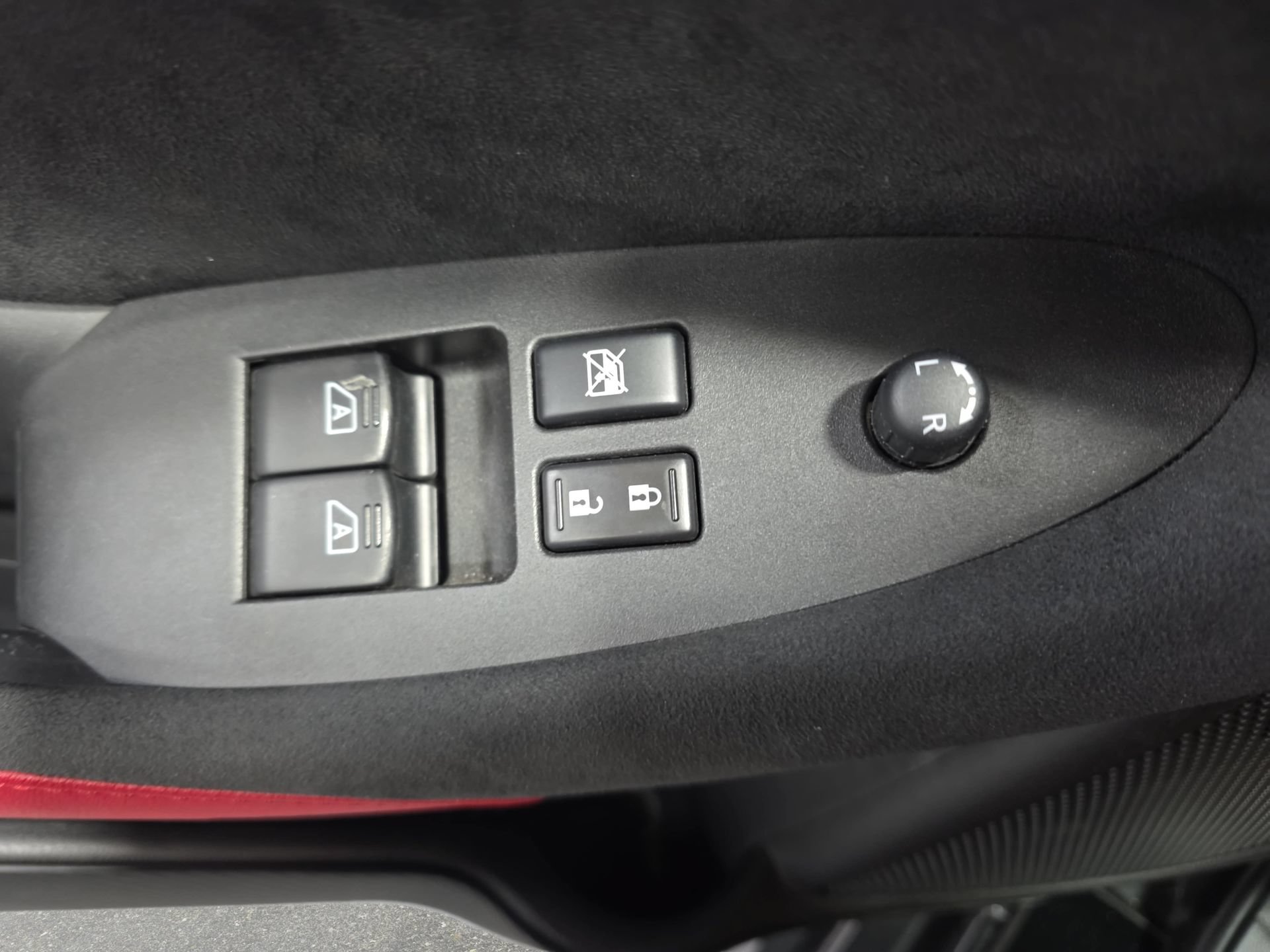 Used 2024 Nissan Z Performance w/ Floor Mat Package RWD image 24