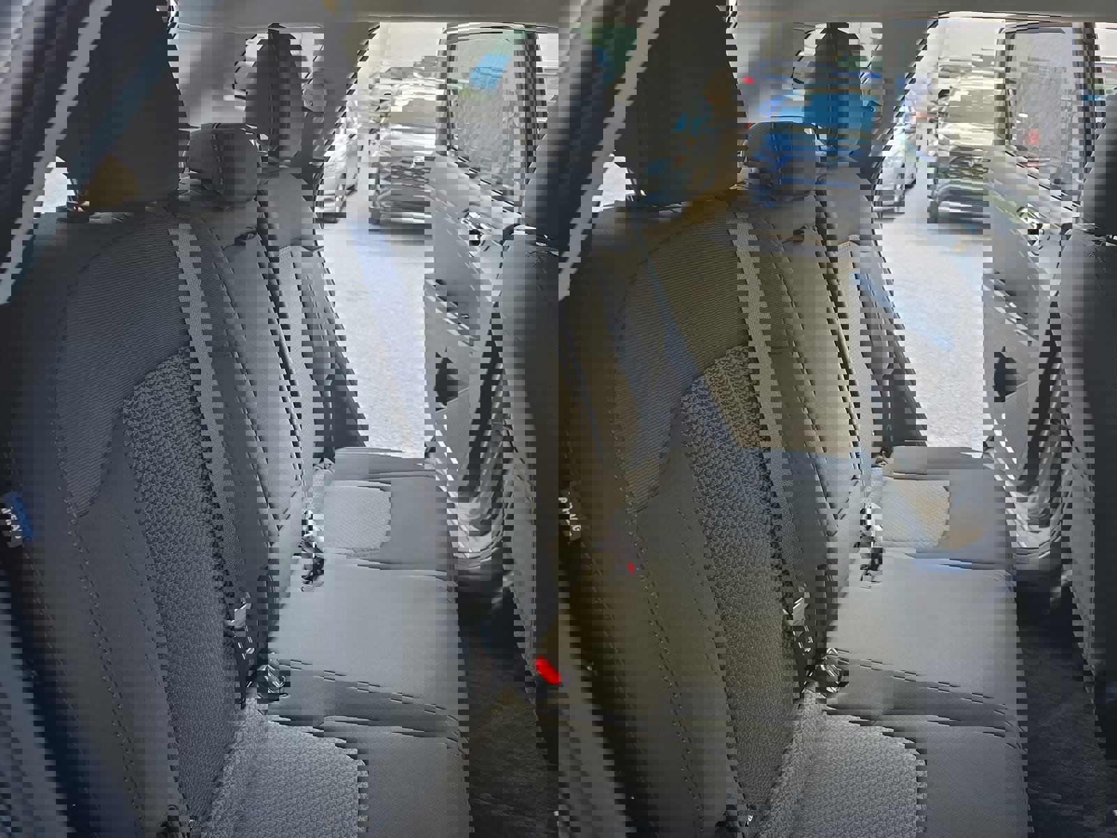 Used 2025 Kia Sportage LX image 11