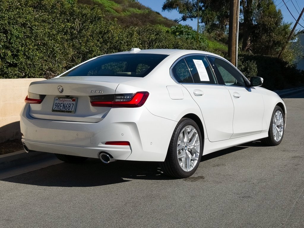 Used 2025 BMW 330i Sedan w/ Parking Assistance Package image 5