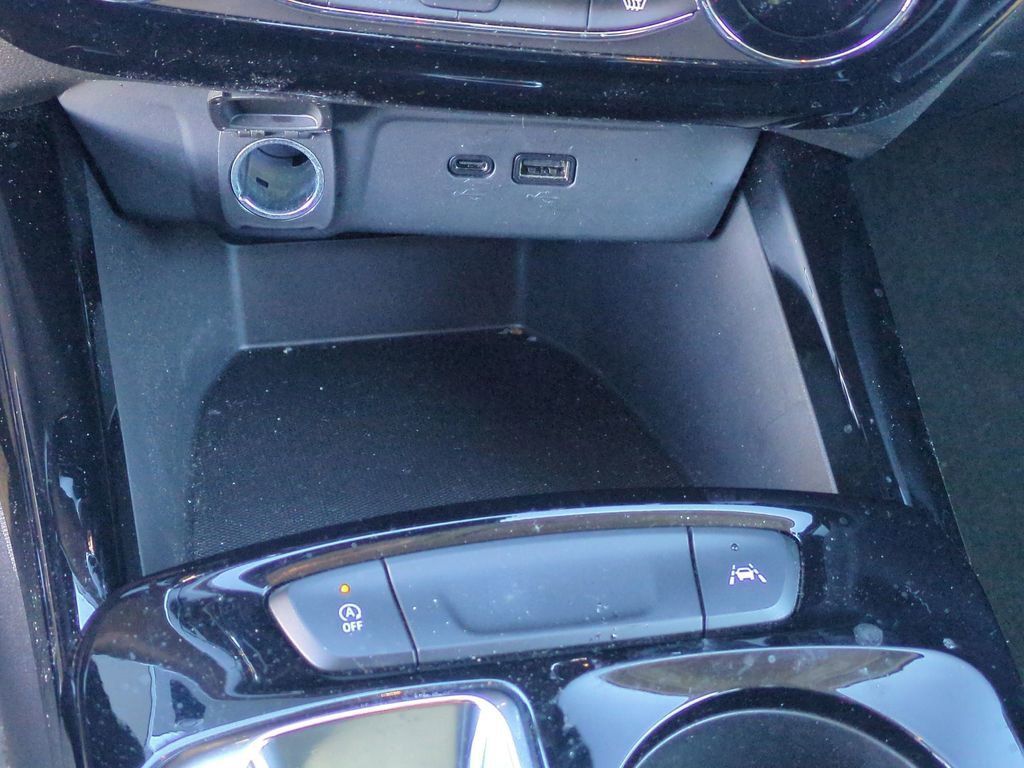 Certified 2024 Chevrolet Trax LT w/ Driver Confidence Package image 30