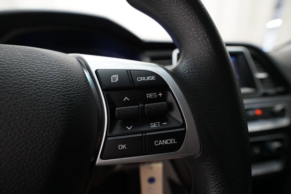 Used 2019 Hyundai Sonata SE FWD image 18