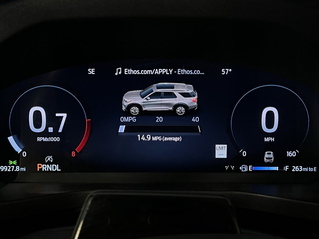 Used 2025 Ford Explorer Platinum w/ LUX Leather Package image 16