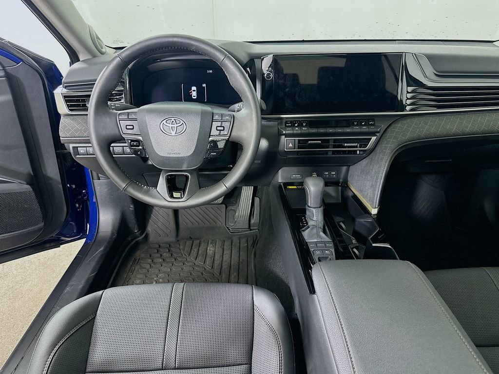 Used 2025 Toyota Camry XLE w/ Premium Package image 17