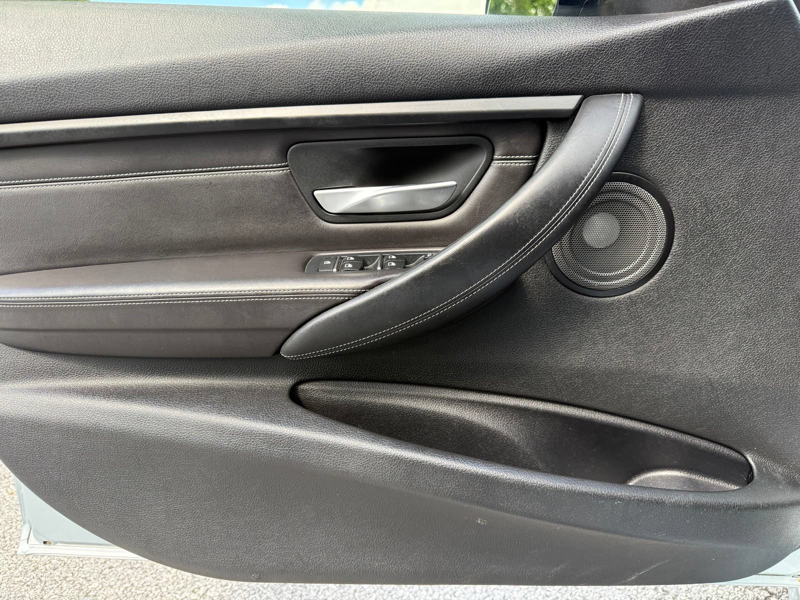 Used 2017 BMW M3 RWD image 42