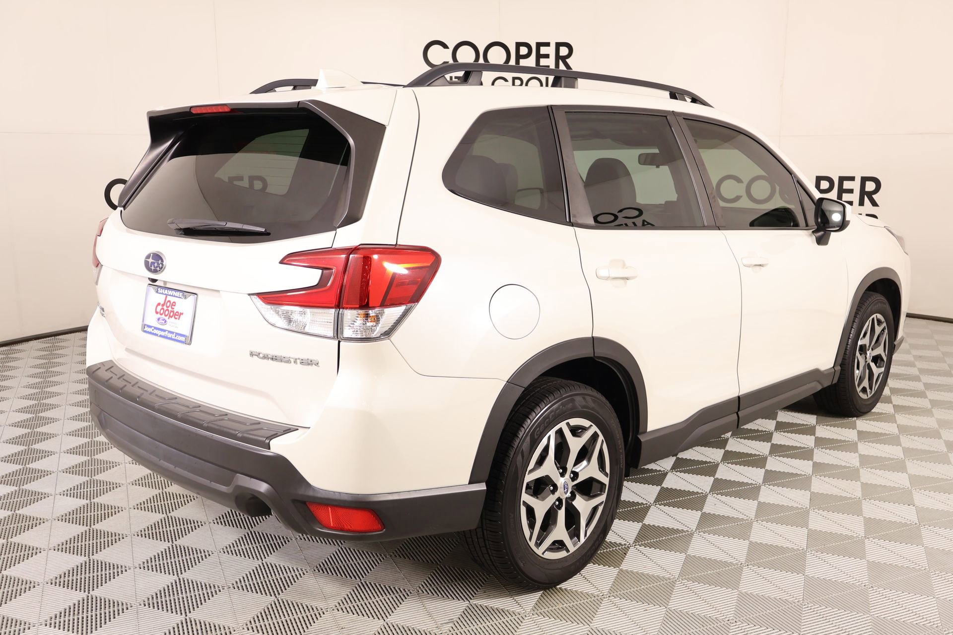 Used 2022 Subaru Forester Premium AWD/4WD image 21