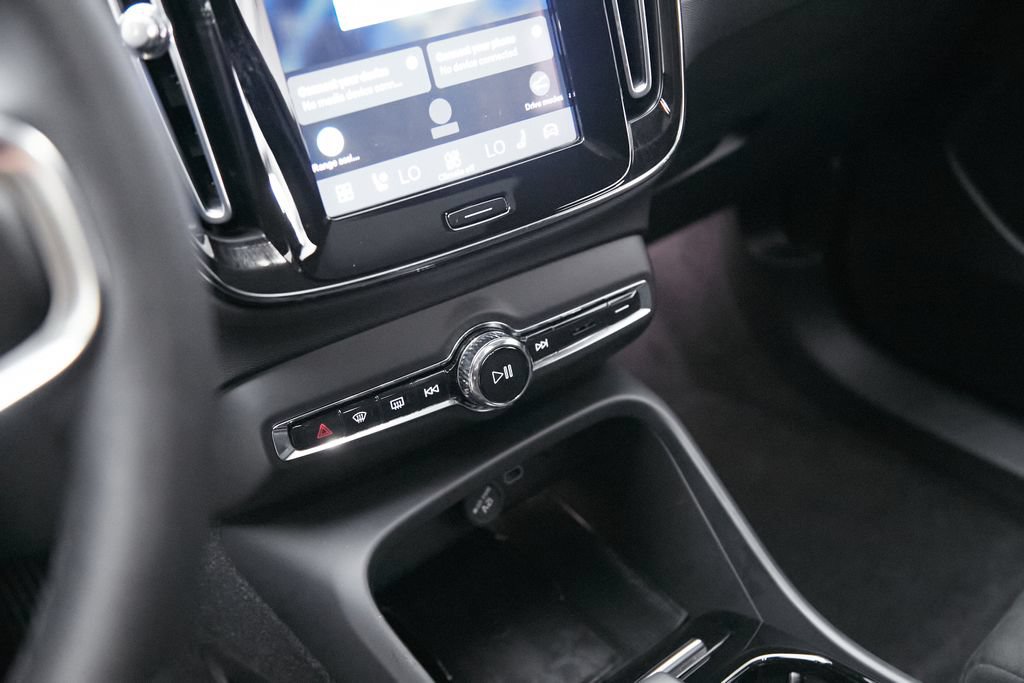 Certified 2023 Volvo C40 P8 Recharge Ultimate AWD/4WD image 15