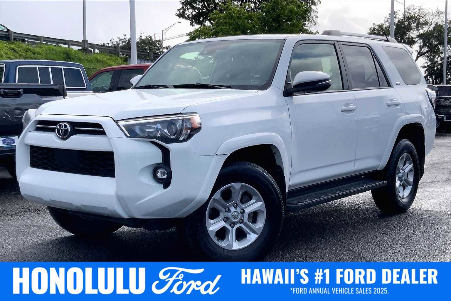 Used 2024 Toyota 4Runner SR5 Premium image 1