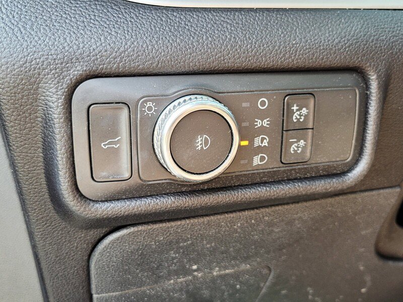 Used 2021 Ford Explorer XLT w/ Equipment Group 202A image 30