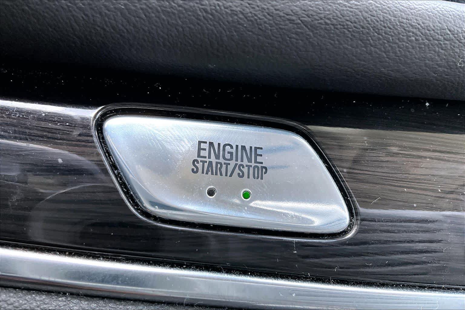Used 2023 Buick Enclave Essence FWD image 34