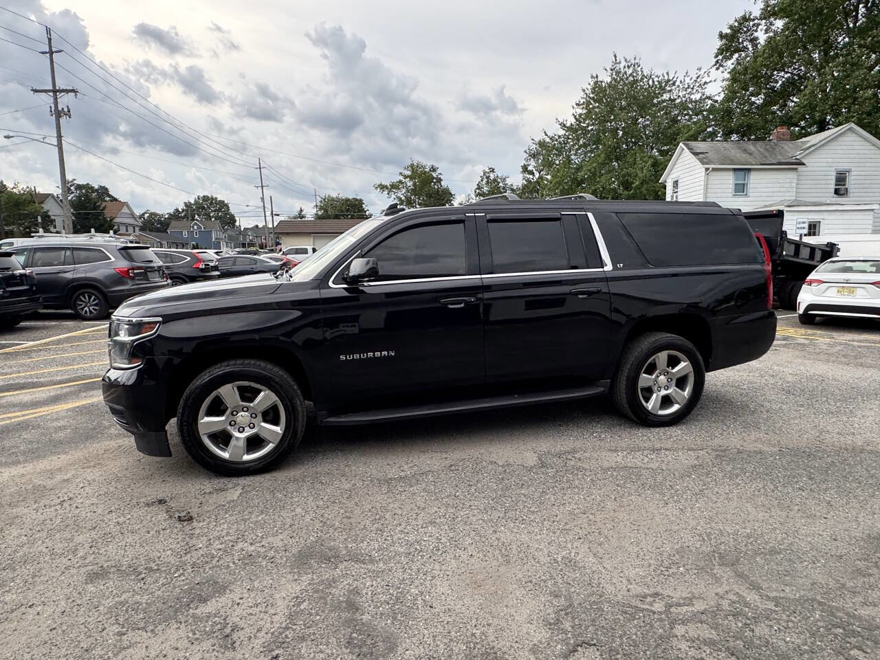 Used 2018 Chevrolet Suburban LT AWD/4WD image 20