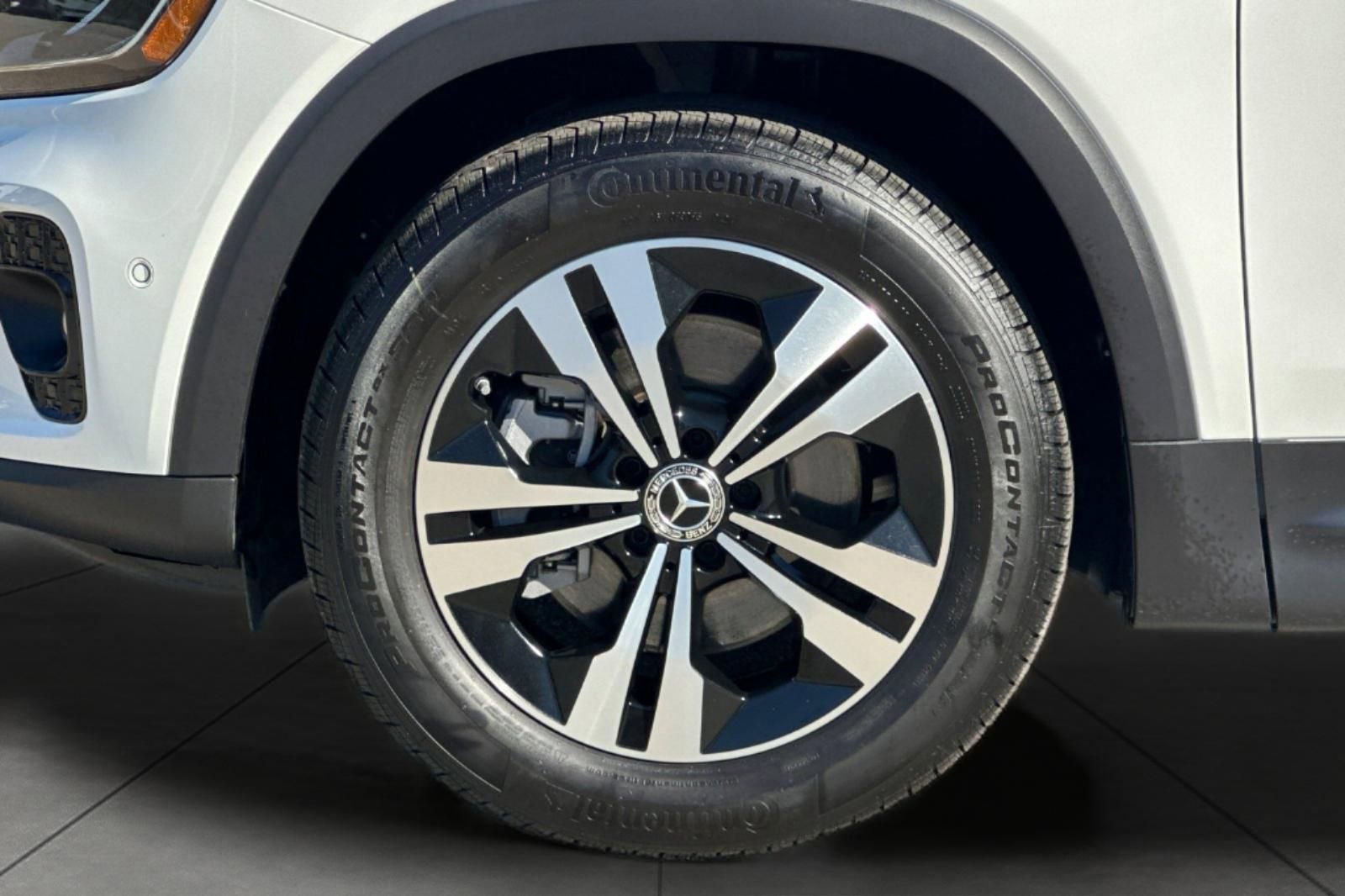 Certified 2025 Mercedes-Benz GLB 250 image 5