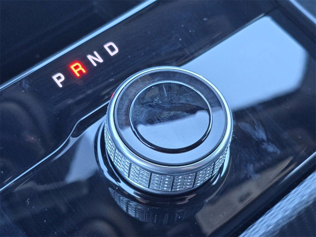 New 2025 Jeep Grand Cherokee L Laredo image 18