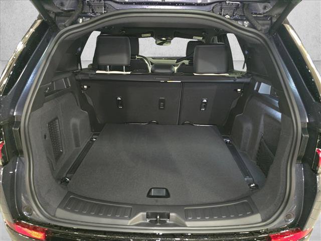 New 2026 Land Rover Discovery Sport Landmark AWD/4WD image 12