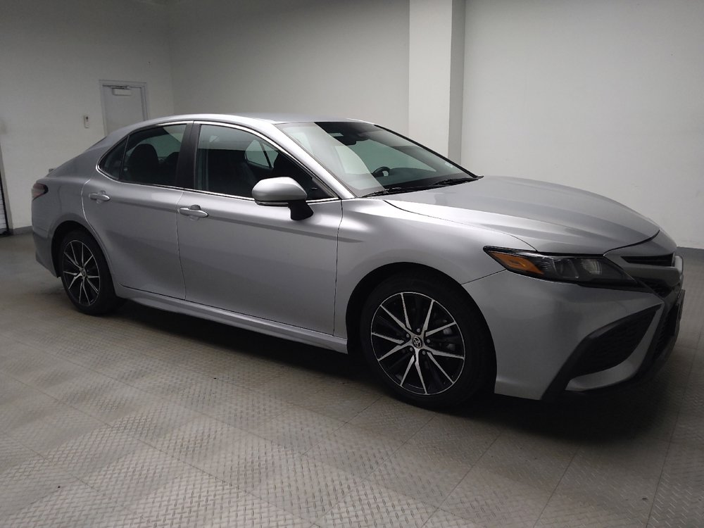 Used 2023 Toyota Camry SE FWD image 11