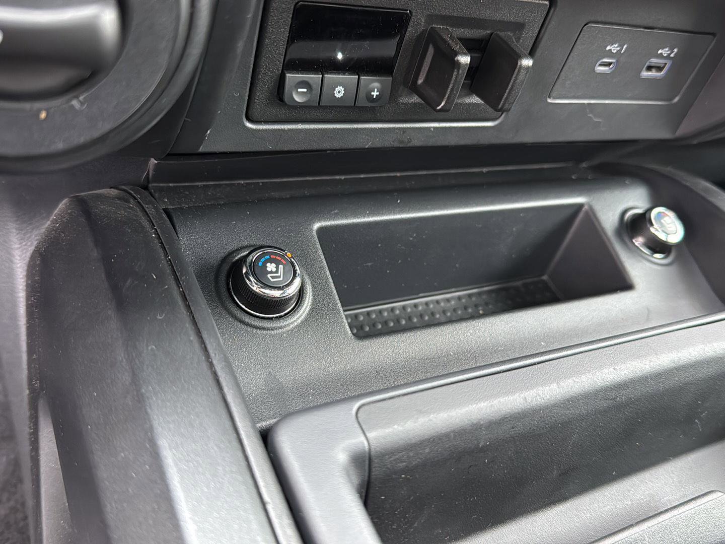 Used 2024 Nissan Titan PRO-4X w/ Pro-4x Convenience Package image 24