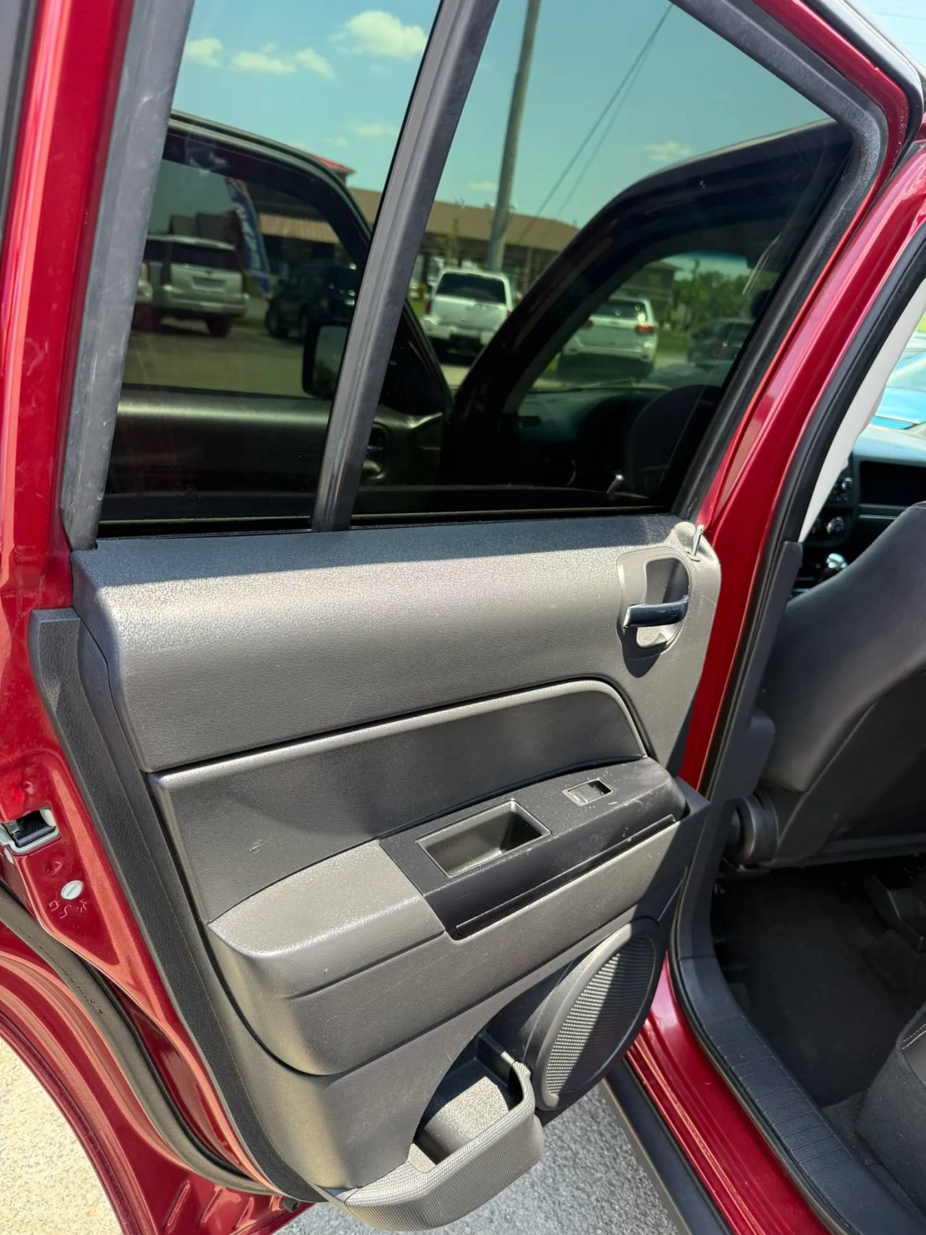 Used 2016 Jeep Patriot High Altitude AWD/4WD image 15