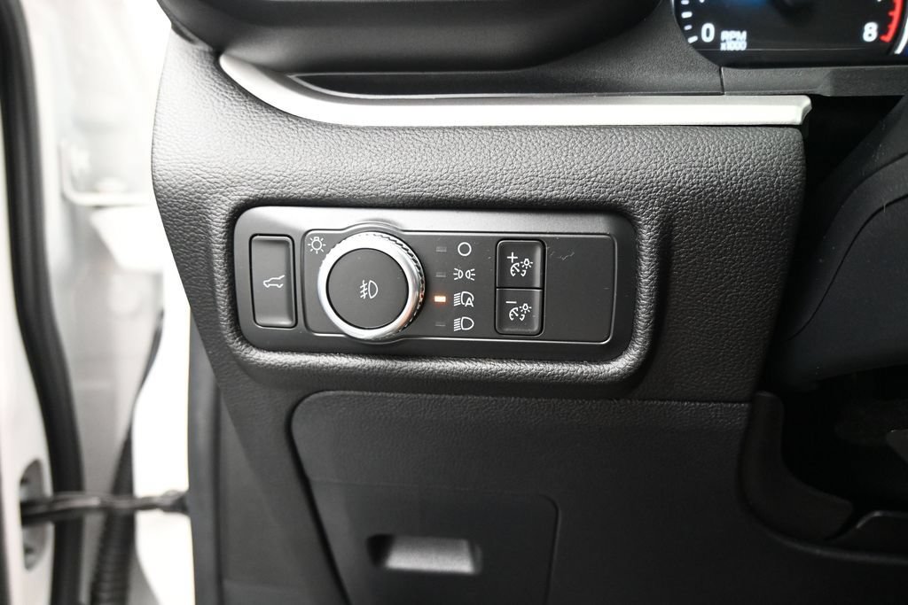 Certified 2021 Ford Explorer XLT w/ Equipment Group 202A RWD image 12