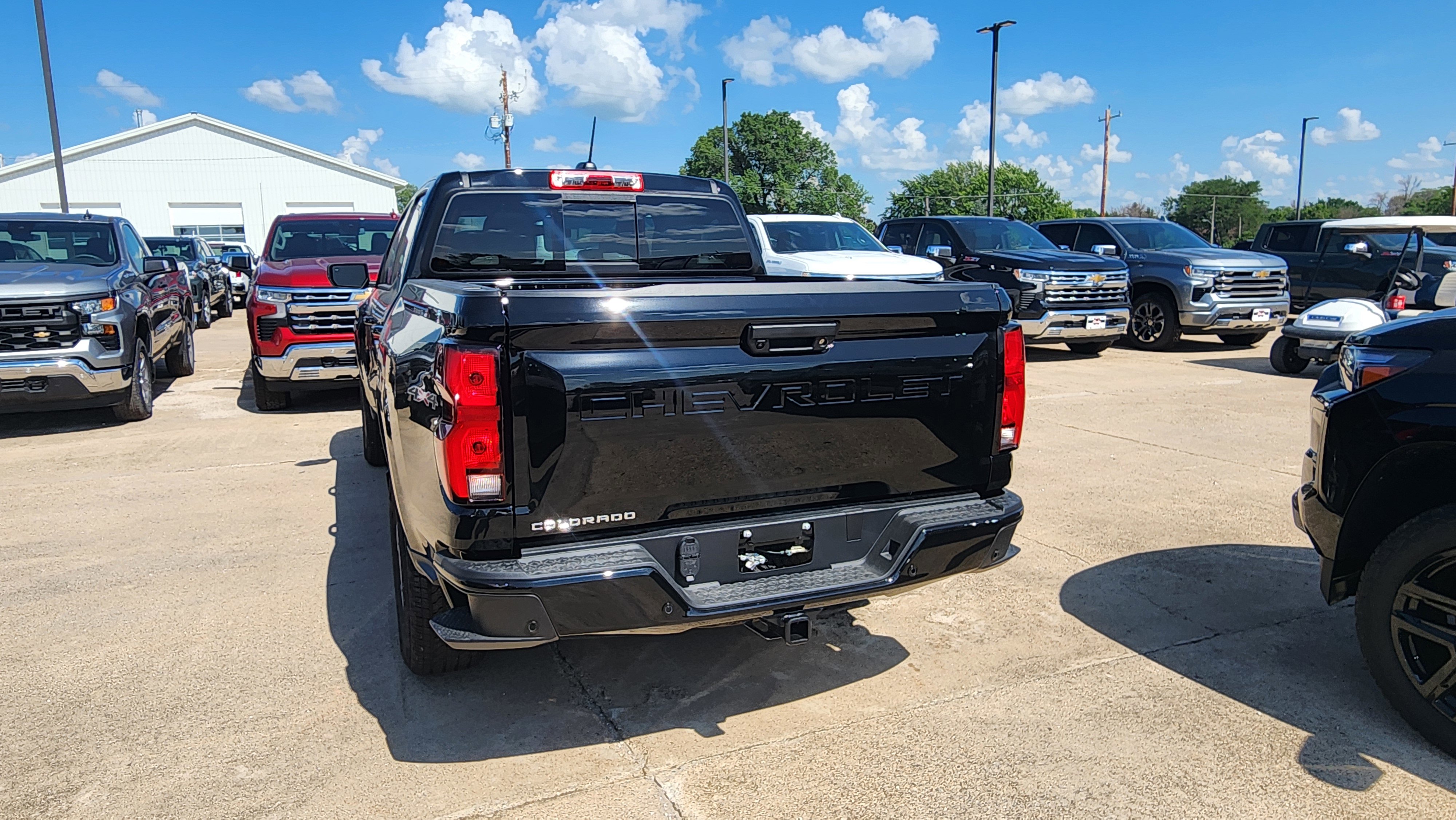 New 2025 Chevrolet Colorado LT w/ LT Convenience Package image 4
