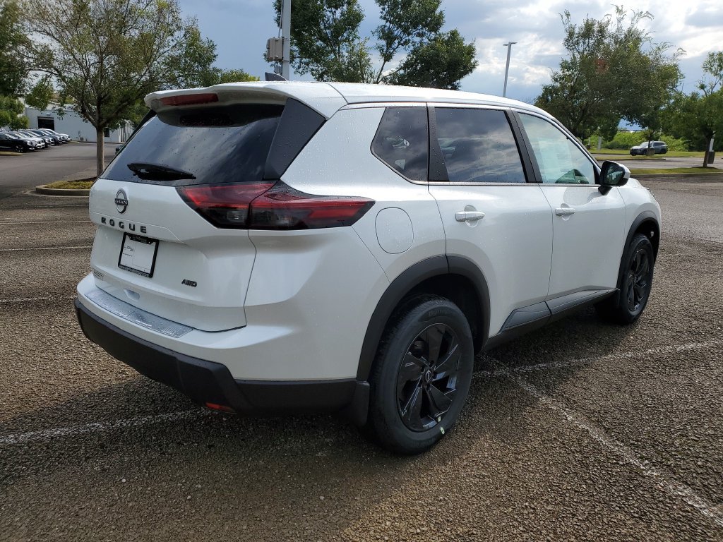 New 2026 Nissan Rogue SV AWD/4WD image 4