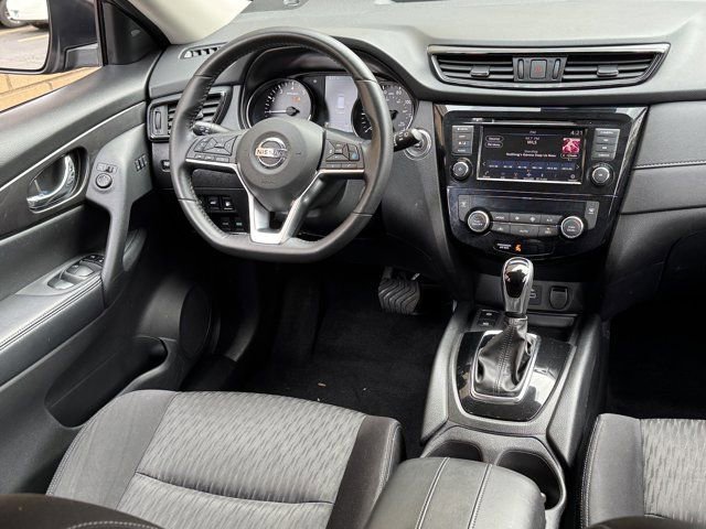 Used 2019 Nissan Rogue SV w/ Premium Package FWD image 13
