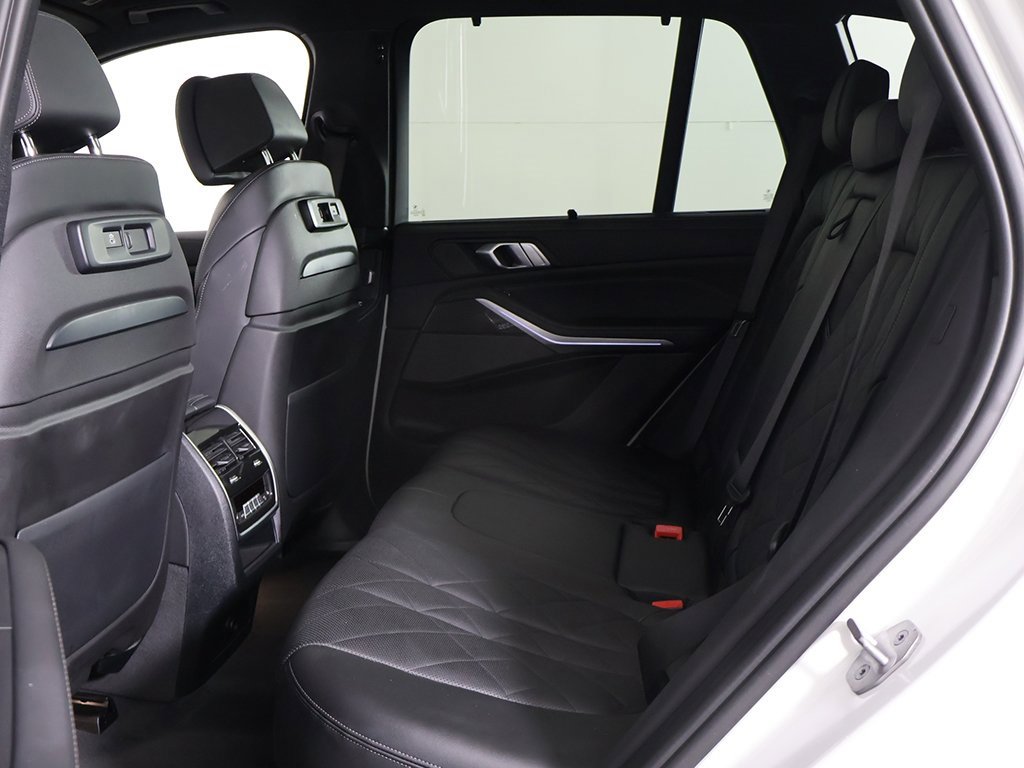 Used 2023 BMW X5 M50i w/ Executive Package image 34