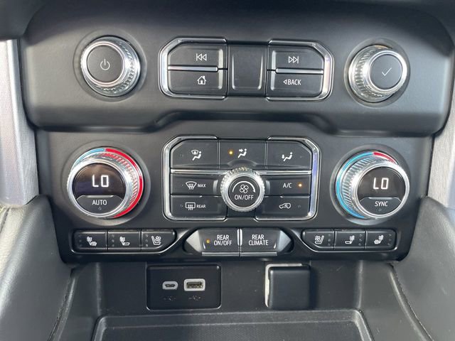 Used 2024 GMC Yukon SLT image 34