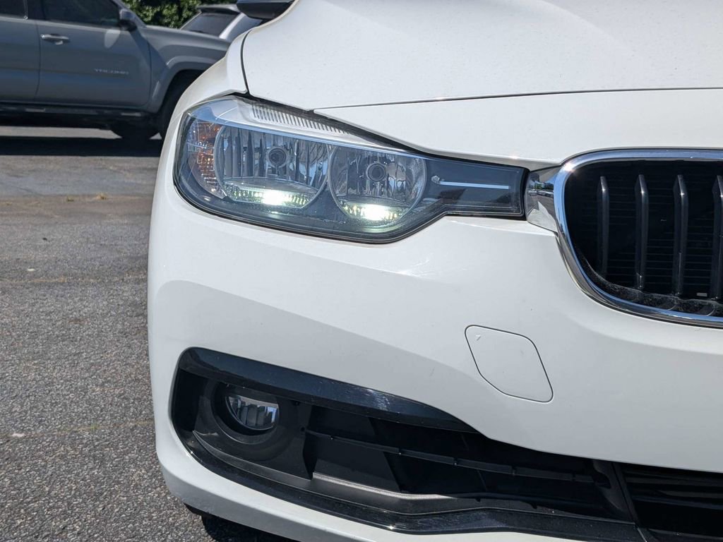 Used 2016 BMW 328i Sedan RWD image 10