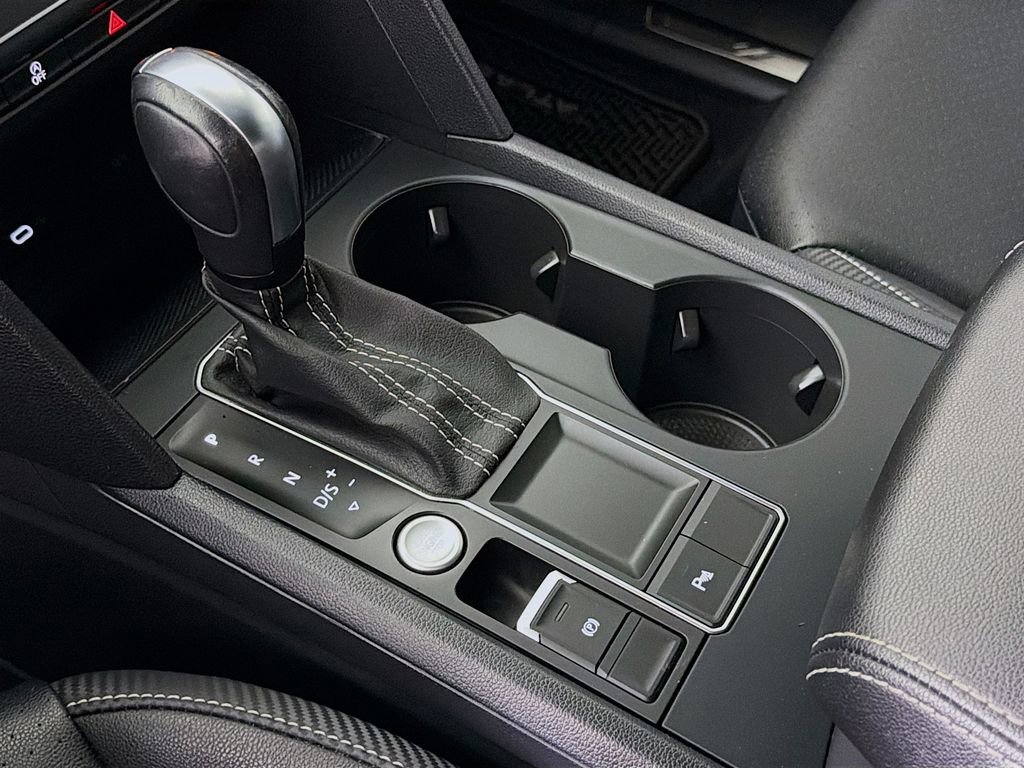 Used 2021 Volkswagen Atlas Cross Sport SE image 19