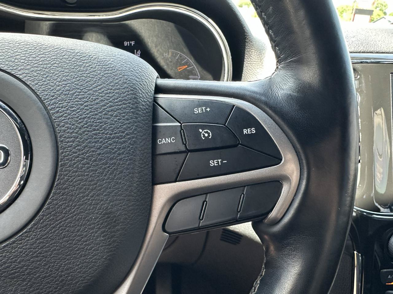 Used 2021 Jeep Grand Cherokee Laredo X AWD/4WD image 53
