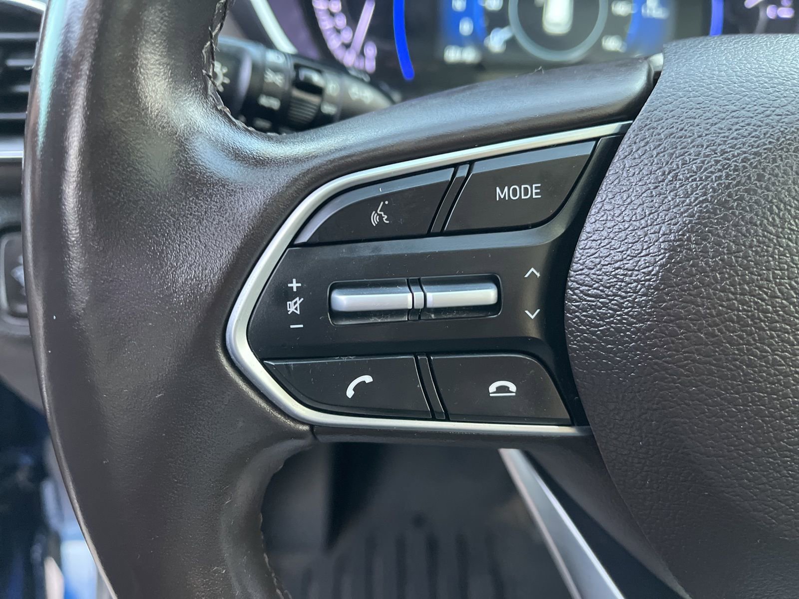 Used 2020 Hyundai Santa Fe Limited image 23