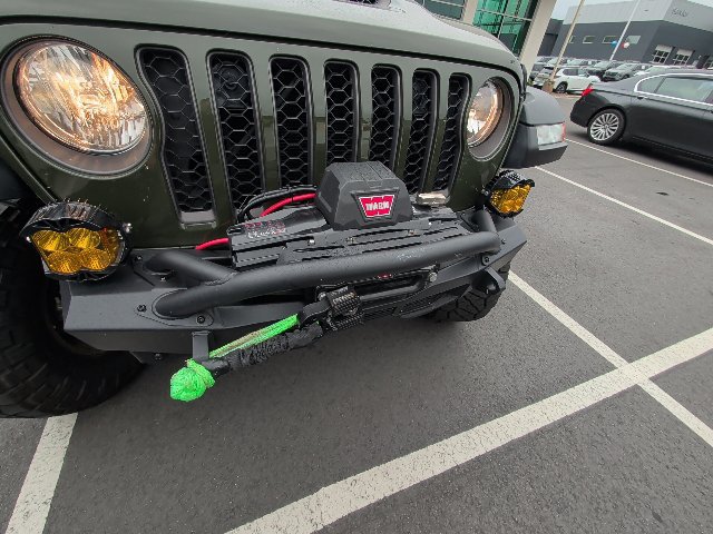 Used 2023 Jeep Gladiator Mojave w/ Cold Weather Group AWD/4WD image 13