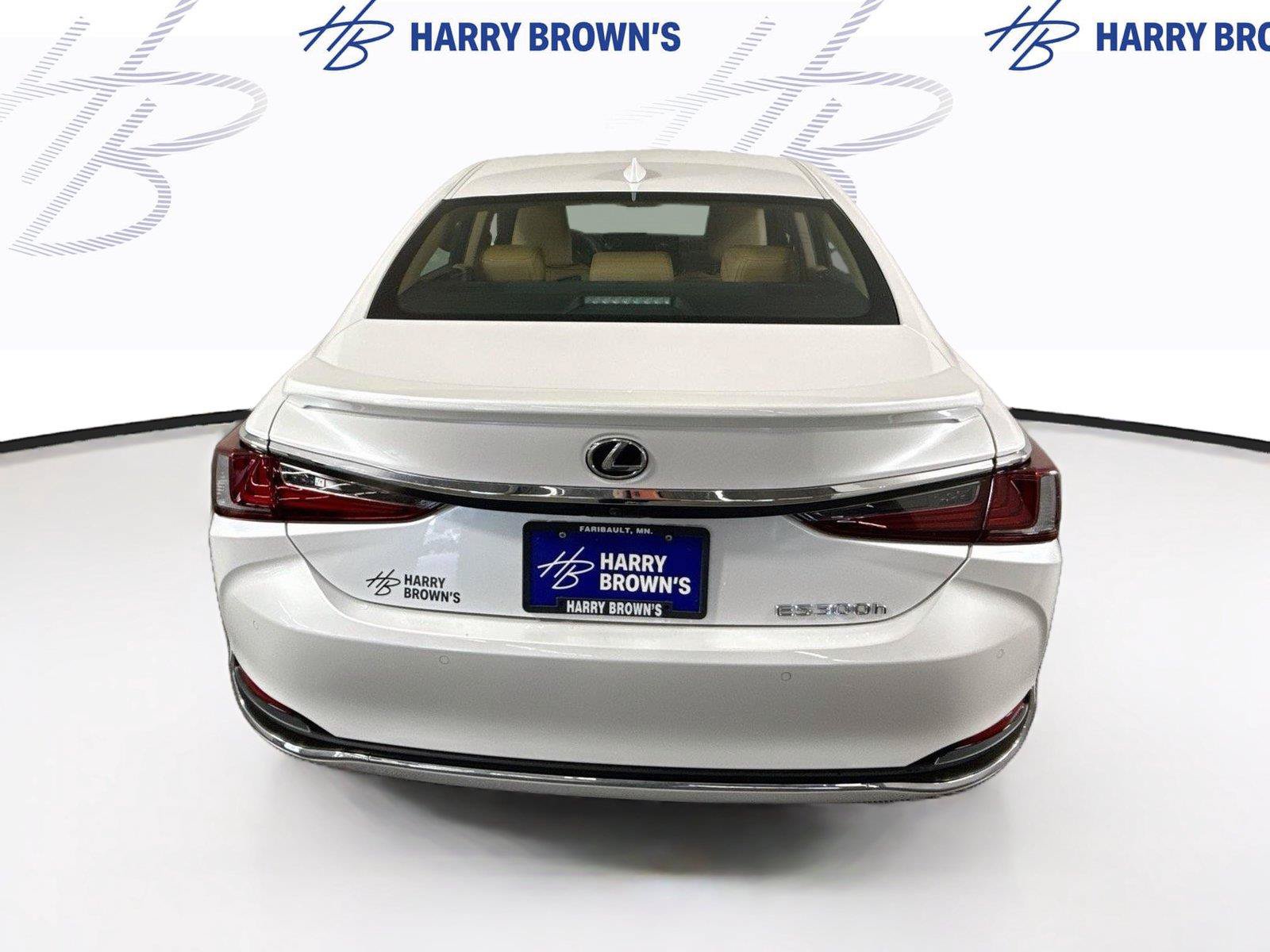 Used 2024 Lexus ES 300h w/ Premium Package FWD image 25