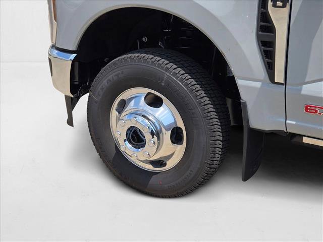 New 2026 Ford F350 Lariat image 10