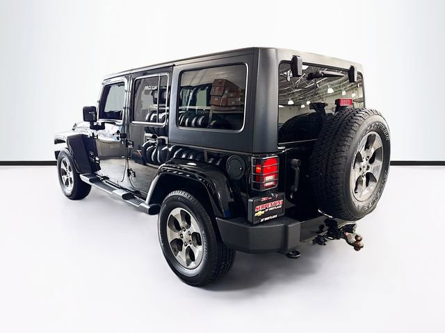 Used 2018 Jeep Wrangler Unlimited Sahara AWD/4WD image 8
