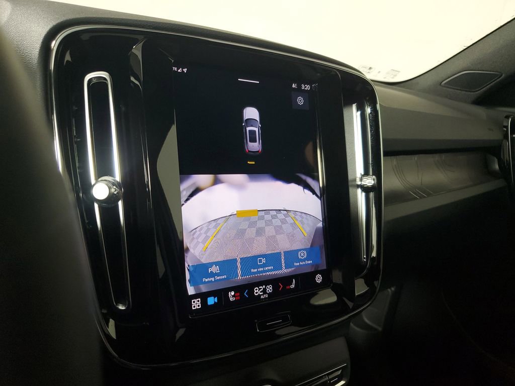Certified 2024 Volvo XC40 Recharge Core w/ Protection Package Premier image 31