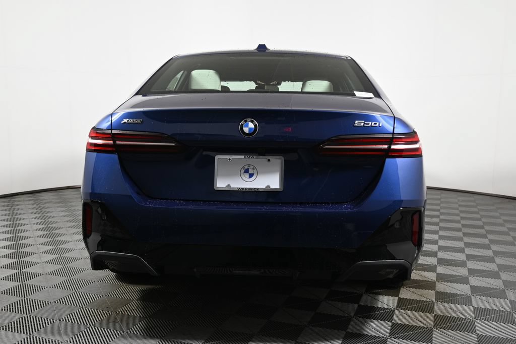 Used 2026 BMW 530i xDrive AWD/4WD image 6