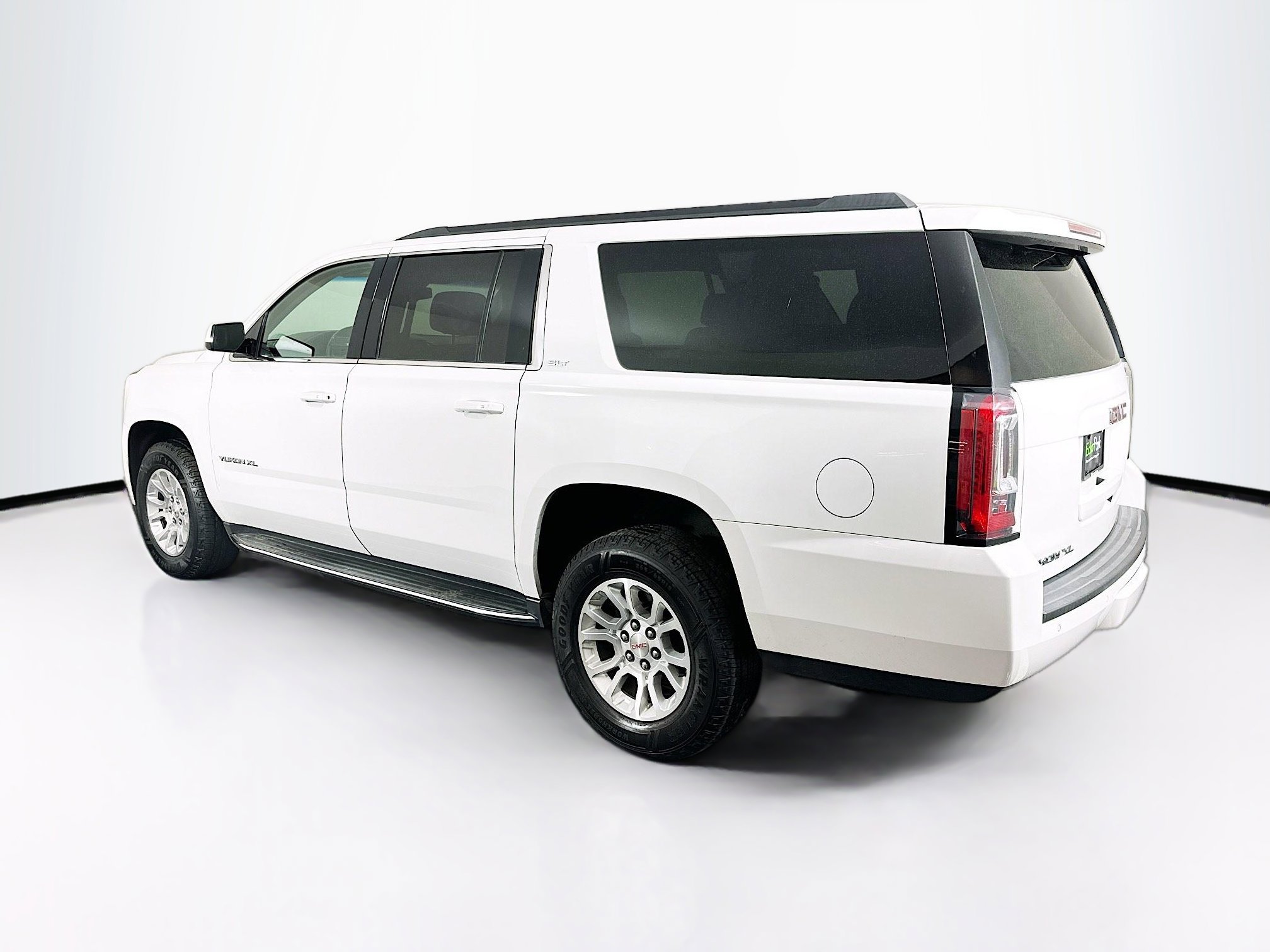 Used 2020 GMC Yukon XL SLT image 5