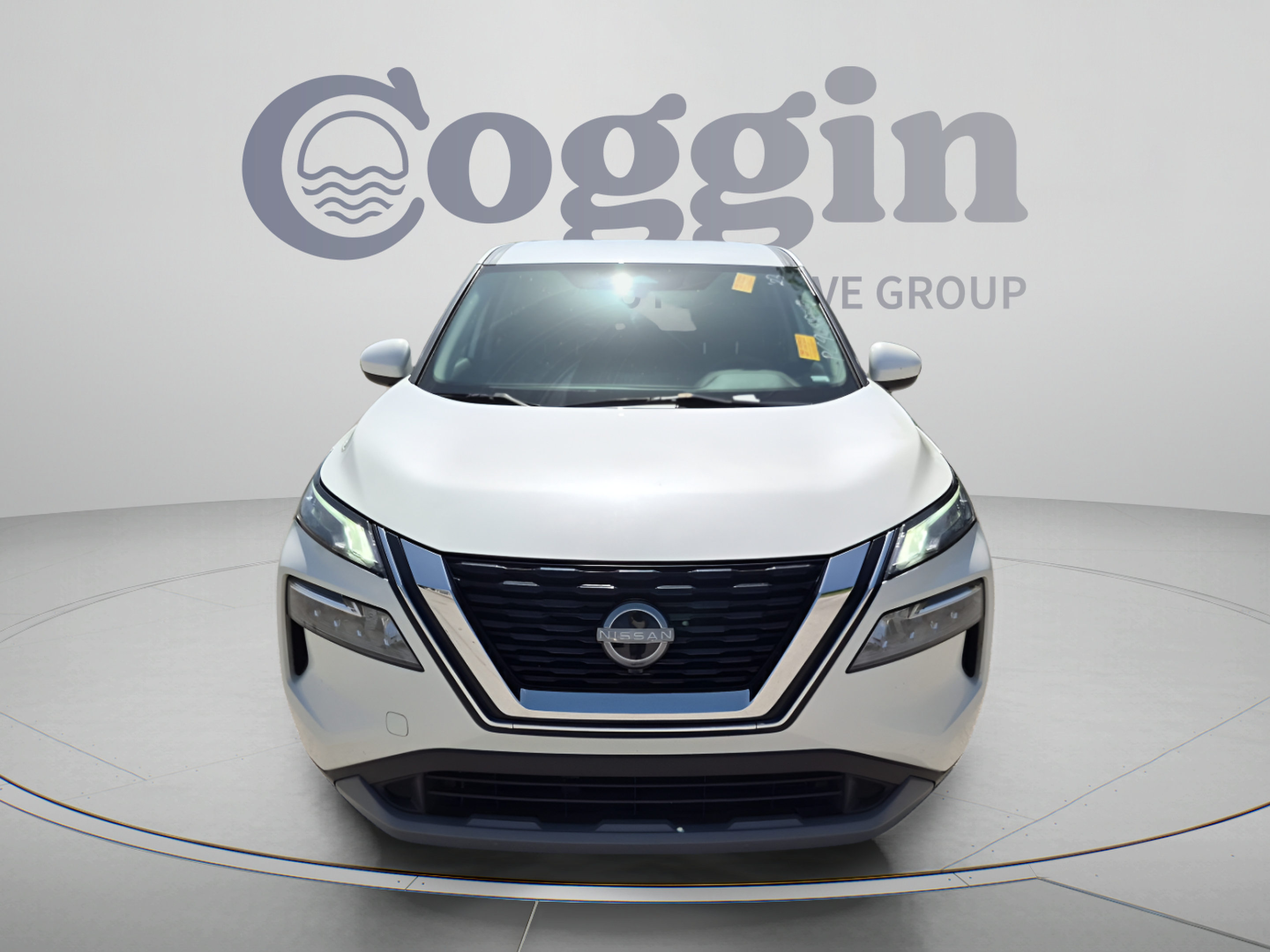 Used 2023 Nissan Rogue SV AWD/4WD image 9