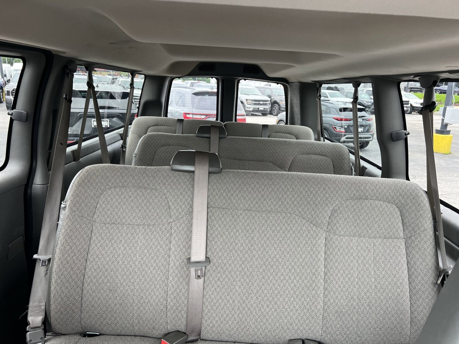 Used 2025 Chevrolet Express 3500 LT w/ LT Preferred Equipment Group RWD image 30