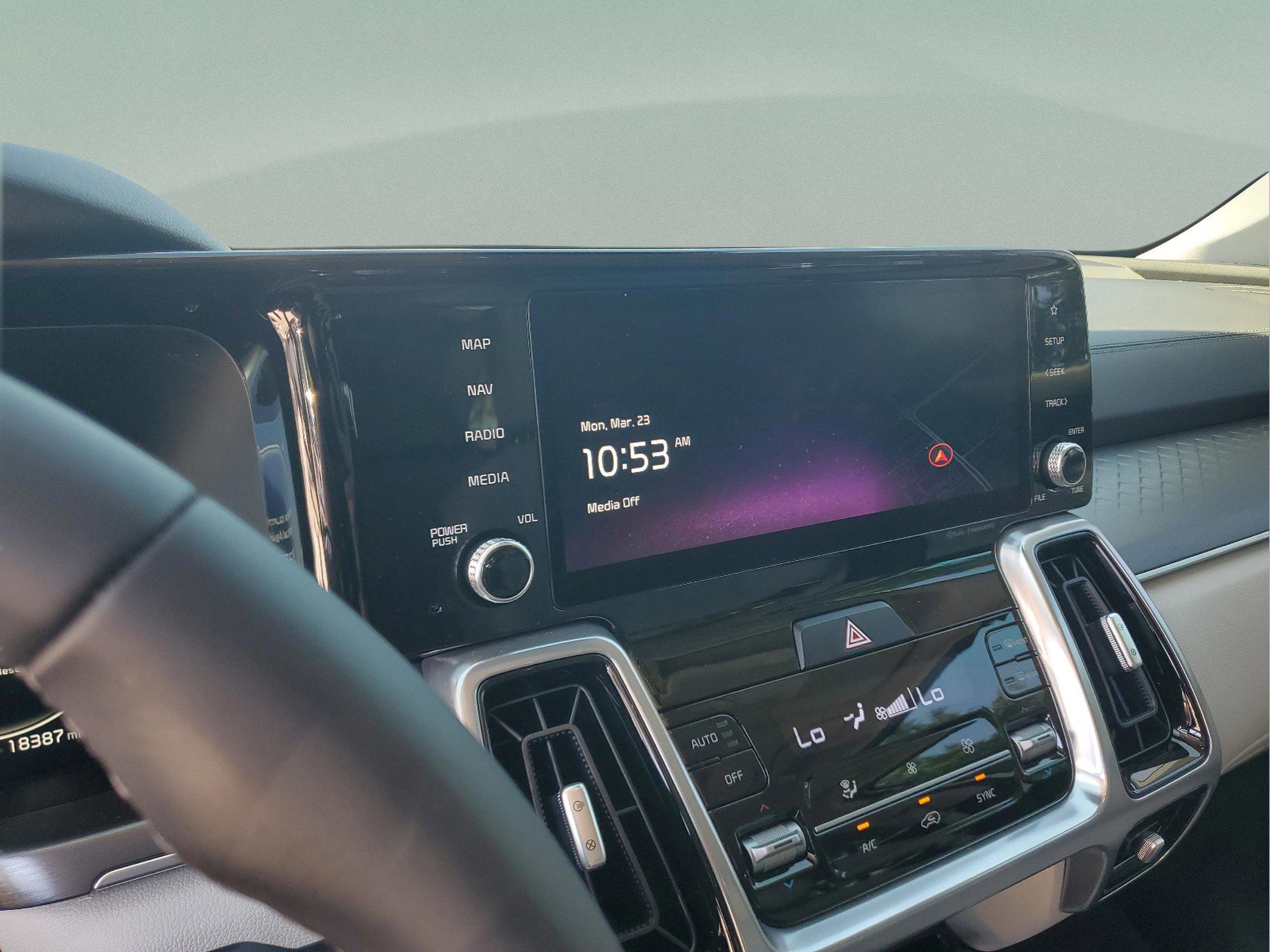 Used 2023 Kia Sorento SX image 21