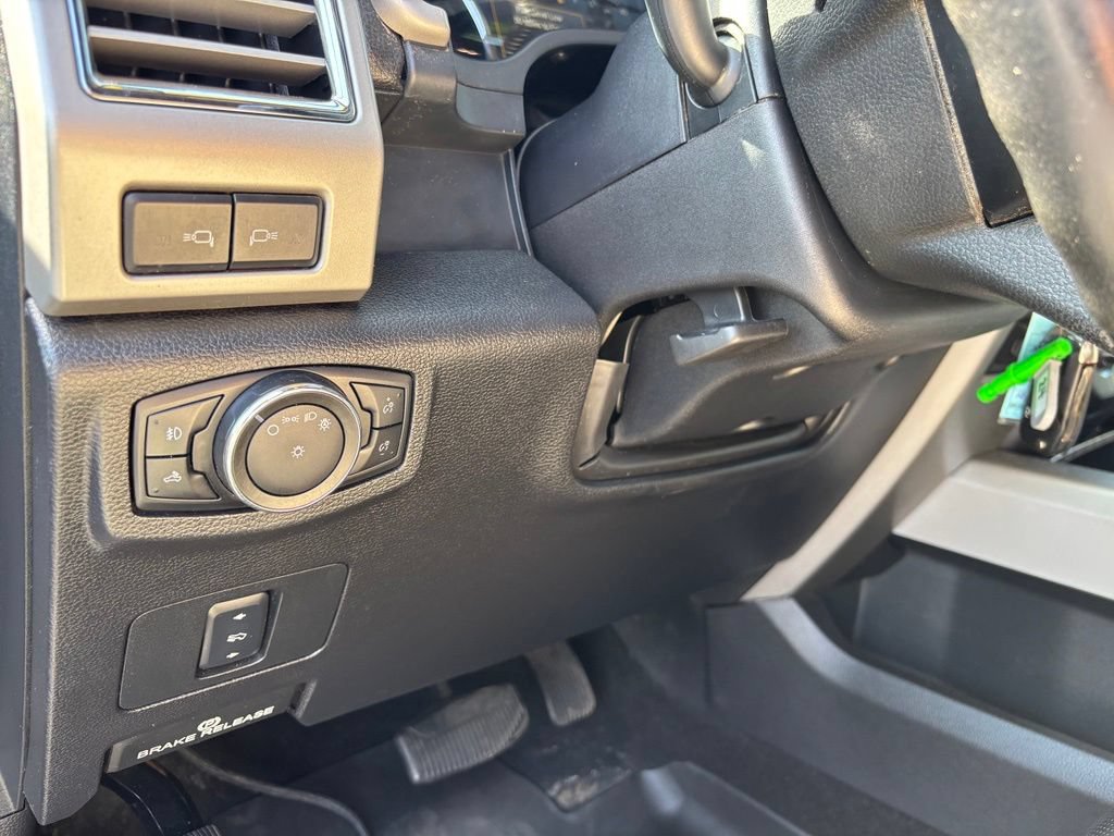 Used 2017 Ford F350 Lariat w/ Chrome Package AWD/4WD image 38