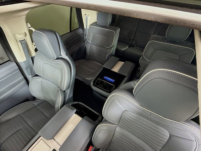 Used 2023 Lincoln Navigator L Black Label AWD/4WD image 14