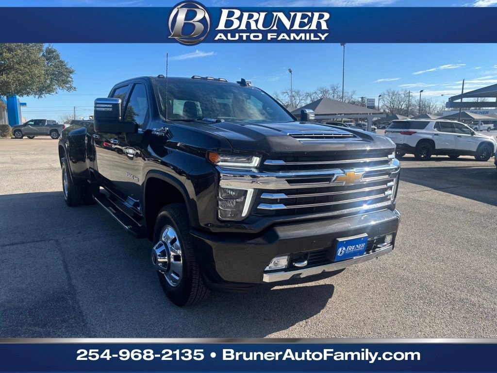 Used 2021 Chevrolet Silverado 3500 High Country image 3