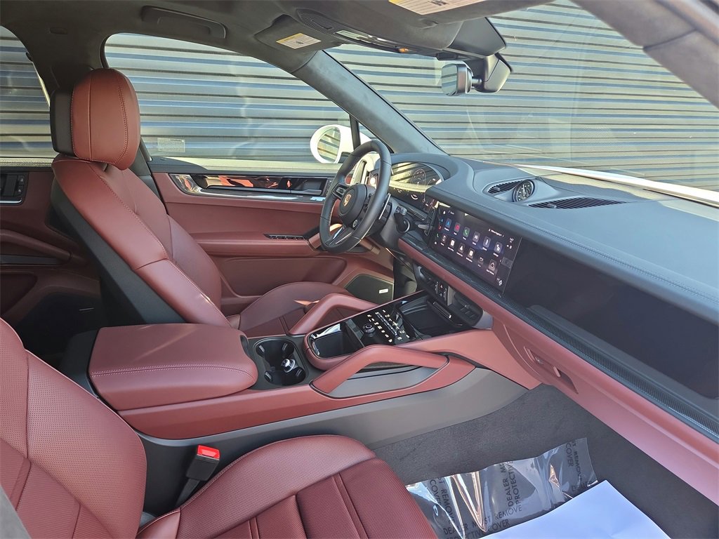 New 2026 Porsche Cayenne GTS image 18