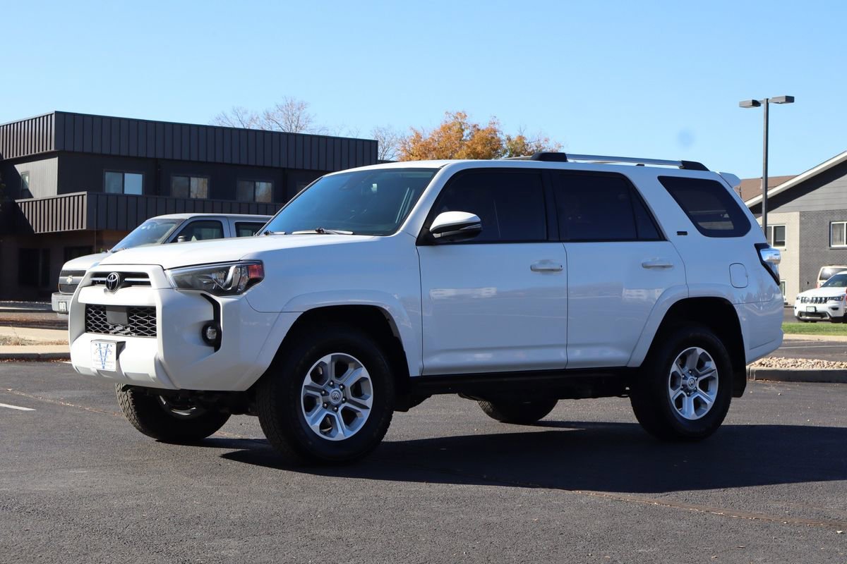 Used 2022 Toyota 4Runner SR5 Premium image 11
